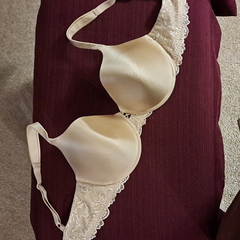 Self Expressions by Maidenform Underwire 38D Bra